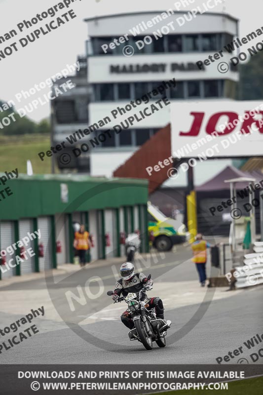 Vintage motorcycle club;eventdigitalimages;mallory park;mallory park trackday photographs;no limits trackdays;peter wileman photography;trackday digital images;trackday photos;vmcc festival 1000 bikes photographs